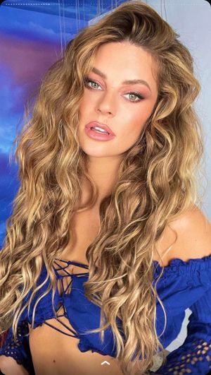 Hannah Stocking N69