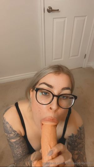Jen Brett - Thumb