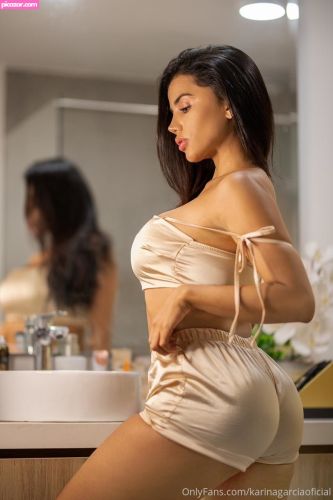 karinagarciaoficiall  - Image