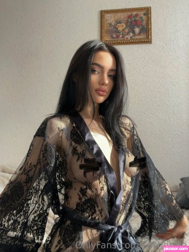 sasherraa  - Image