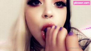 cutestfeetgirl-2 video #420 photo n 420