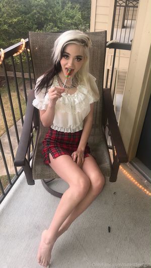 cutestfeetgirl  - Thumb