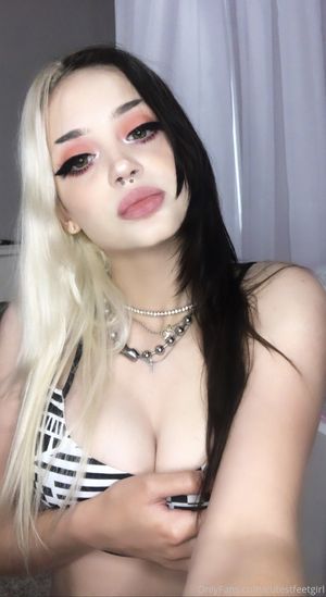 cutestfeetgirl  - Thumb