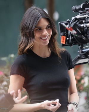 Kendall Jenner N111