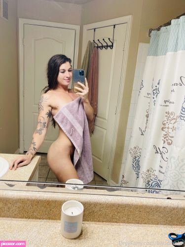 baddiebbri  - Image