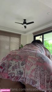 elizabethpinaa  - Thumb