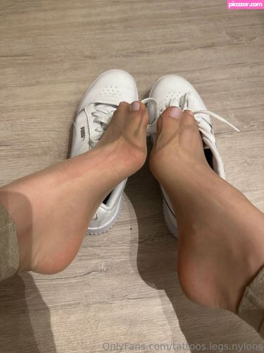 tattoos legs nylons - Image