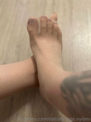 tattoos-legs-nylons-1 photo #137 photo n 137