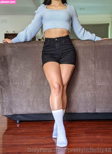 Prettylittlelily48  - Image