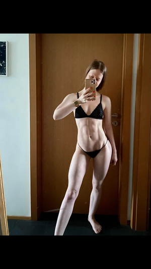 asdis-halla-einarsdottir photo #4 photo n 4