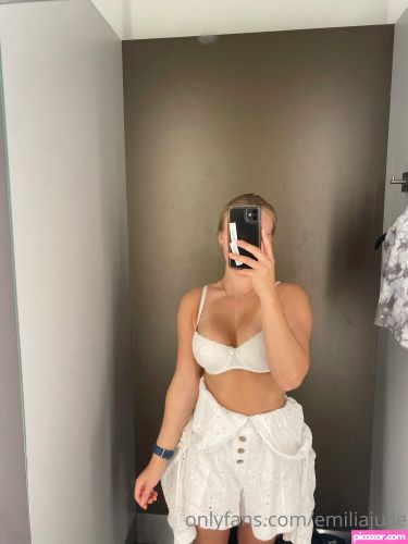 emiliajulie  - Image