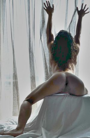 Felice Herrig - Thumb