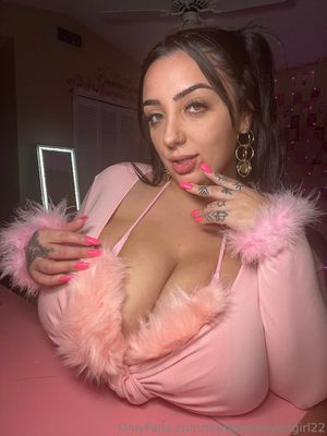 ThatGreenEyedGirl22 - Thumb
