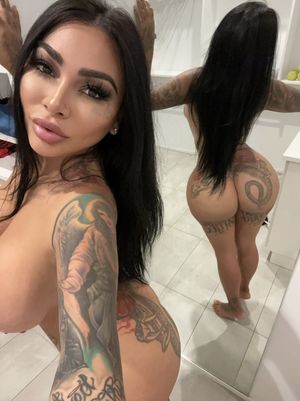 Brittanya Razavi - Thumb