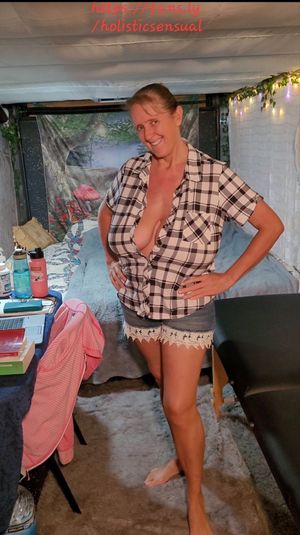 busty-petra-1 photo #74 photo n 74