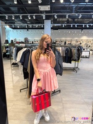 emily_petite photo #18 photo n 18