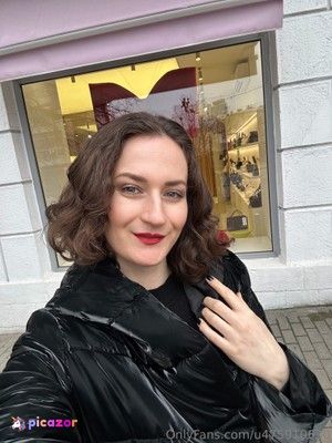 laura.curls N12