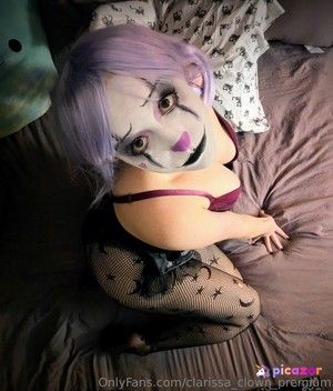 clarissa_clown_premium photo #2 photo n 2