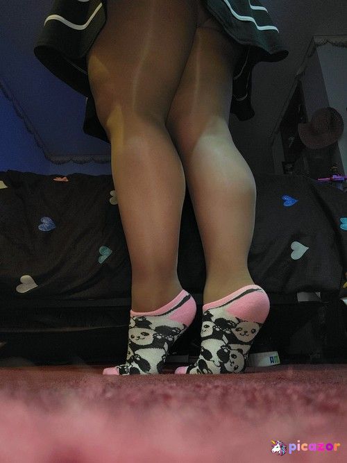 Nylonsandsocks - Image