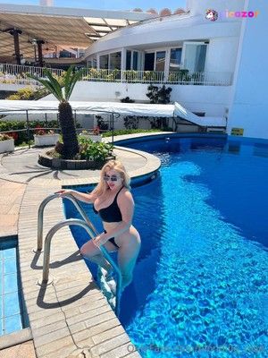 blondiiie_rose N1