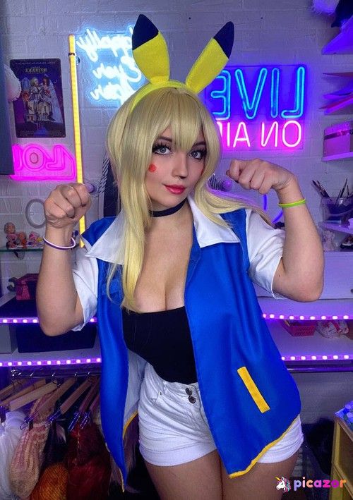 Tu44a Cosplay - Image