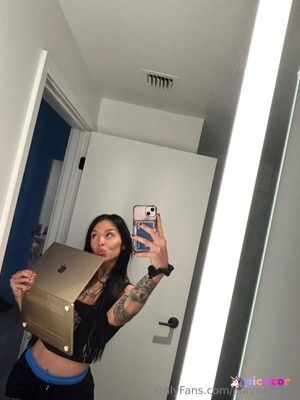 Cora Jade - Thumb