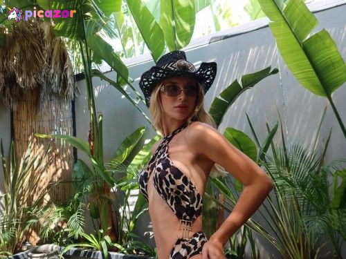 Ecenaz Ucer - Image