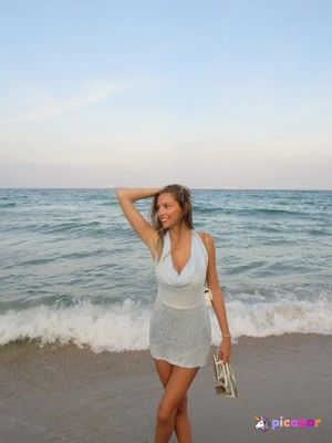 Mia Steele - Thumb