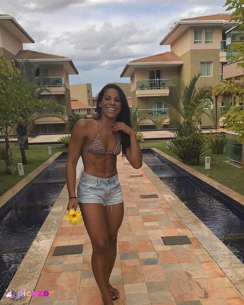 Ingrid Oliveira - Image