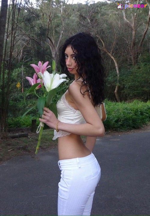deanapourian - Image