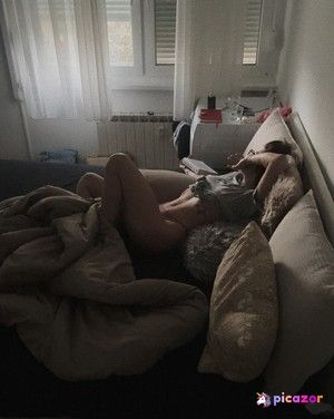 Ella Dvornik N6