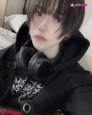 skr_u_ N4