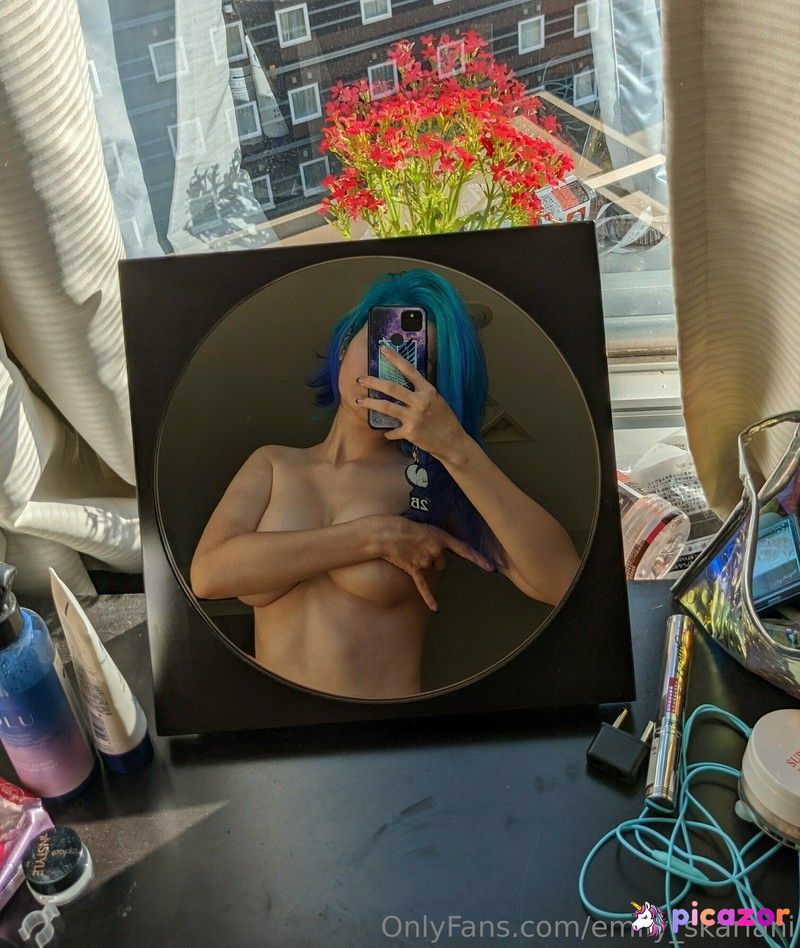 emily_skariani N20