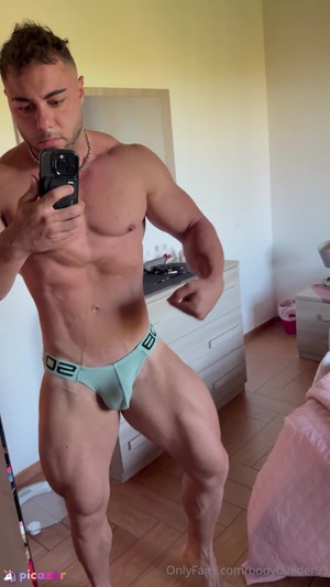 bodybuilder95 video #1 photo n 1
