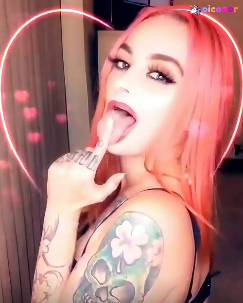 Roxi Reilly - Image