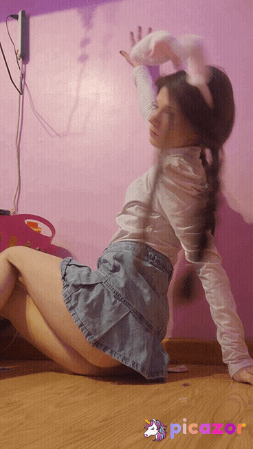 ariel-harris-1 gif #51 photo n 51