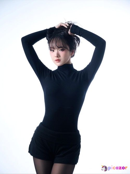 Nadine Abigail - Image