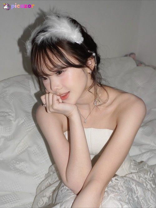 Nadine Abigail - Image