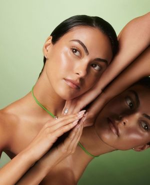 camila-mendes-1 photo #140 photo n 140