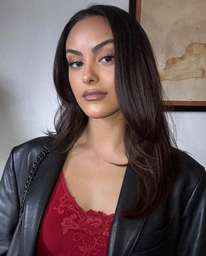 camila-mendes-1 photo #174 photo n 174