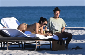 camila-mendes-1 photo #165 photo n 165