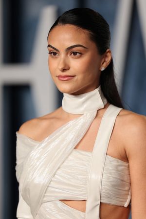 camila-mendes-1 photo #101 photo n 101