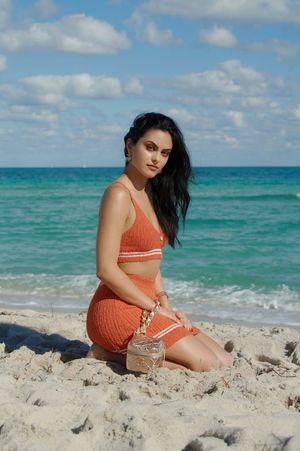 camila-mendes-1 photo #132 photo n 132