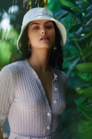 camila-mendes-1 photo #128 photo n 128