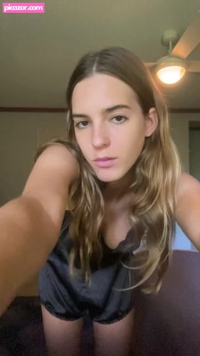 Emily Feld - Image