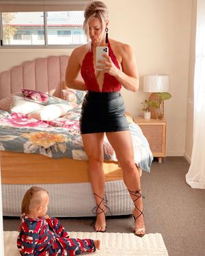 squats_n_curves photo #125 photo n 125