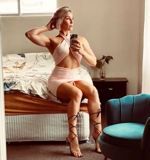 squats_n_curves photo #55 photo n 55