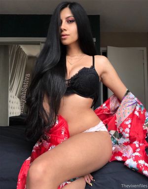 Vanessa Vain N47