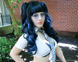 Sev_Cosplay N9