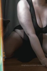 pet-me-softly video #7 photo n 7